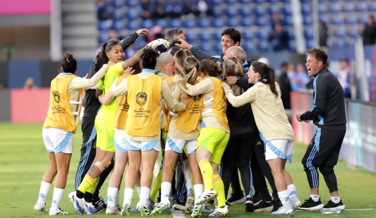 Imagen de Argentina debutó con el pie derecho en la Copa América femenina