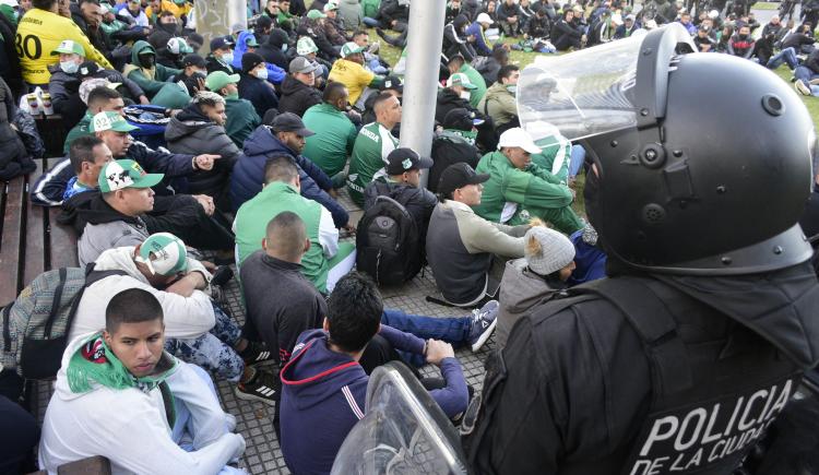 Imagen de Detienen a 50 barras de Deportivo Cali