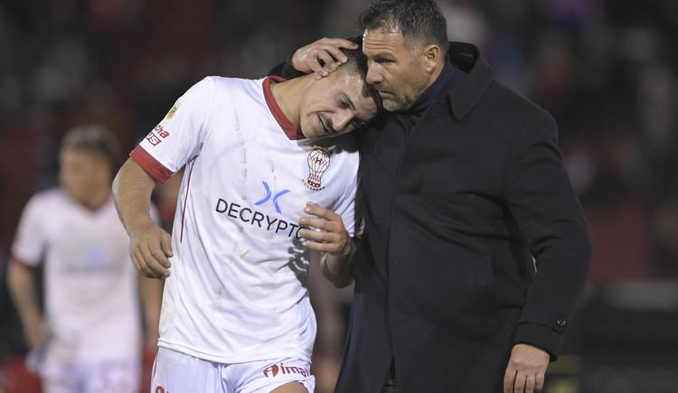 Imagen de Dabove: "El equipo dio una muestra de carácter, jugó con el corazón y obtuvo un triunfo importante"