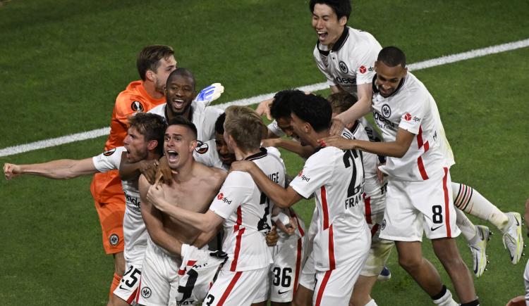 Imagen de De la mano de Rafael Borré, Eintracht Frankfurt gritó campeón en la Europa League