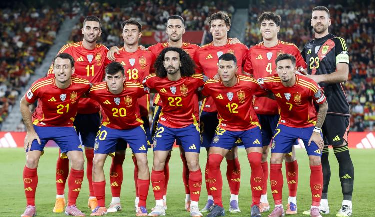 Imagen de Roja la enfermería: España sigue perdiendo efectivos, con la Finalissima a la vuelta de la esquina