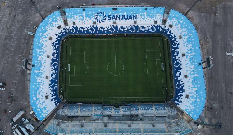 Imagen de ASÍ LUCE EL ESTADIO BICENTENARIO DE SAN JUAN