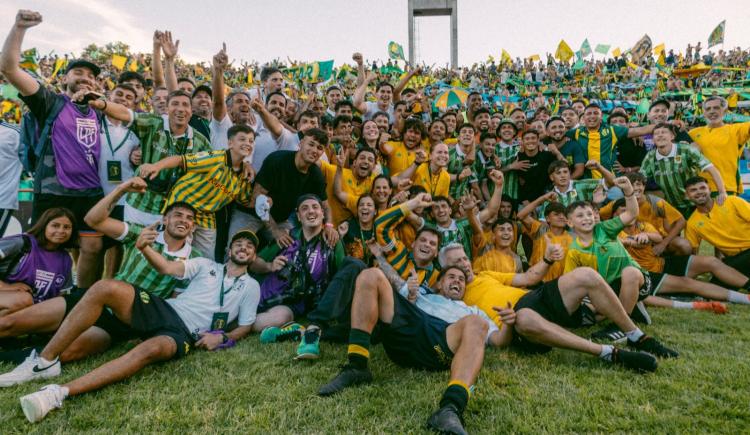 Imagen de El Tiburón llegó a buen puerto: Aldosivi se quedó en primera y mandó al descenso a San Martín de San Juan