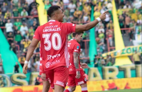 Imagen de El Bicho se puso al día y acecha la cima: victoria clave de Argentinos ante un Aldosivi que no levanta cabeza