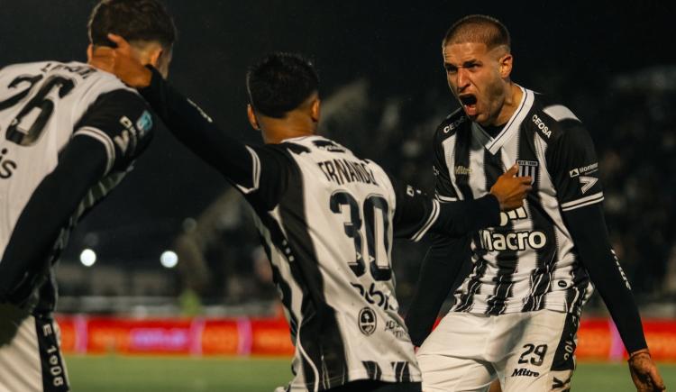 Imagen de Gimnasia de Mendoza se hizo fuerte en su casa y derrotó a Lanús