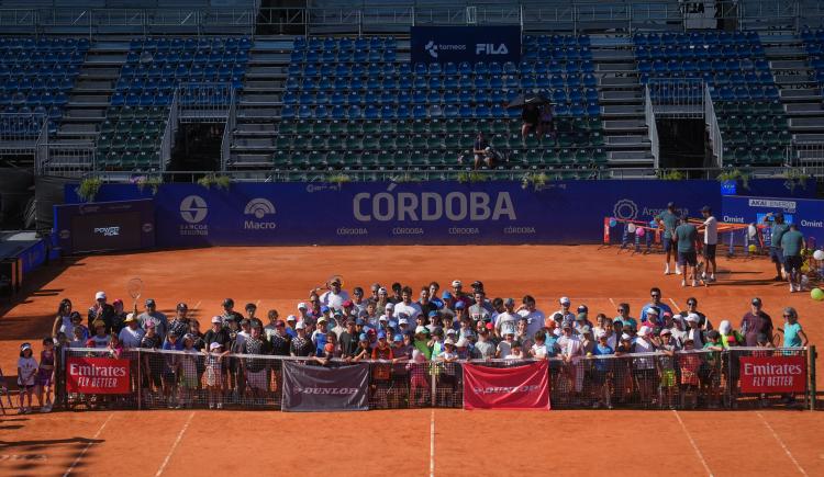 Imagen de El Kids Day y la clínica de saque alegraron al público del Córdoba Open
