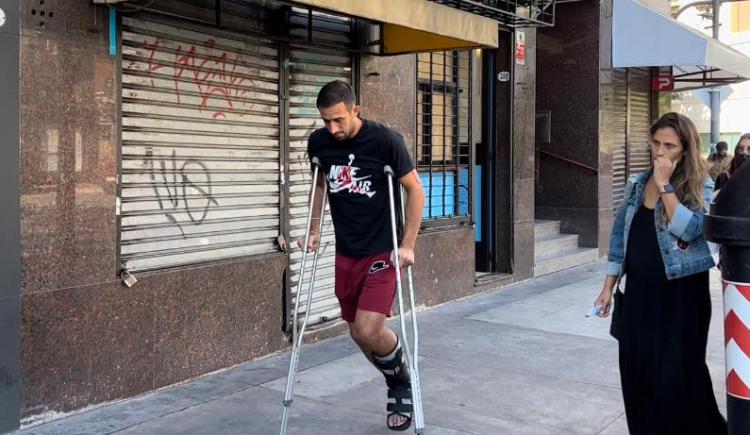 Imagen de Carlos Izquierdoz, una baja importante en Boca para el Superclásico y para los próximos meses