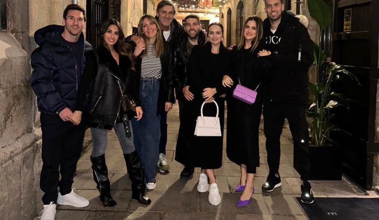 Imagen de Atento Barcelona: Lionel Messi cenó con ex compañeros del club
