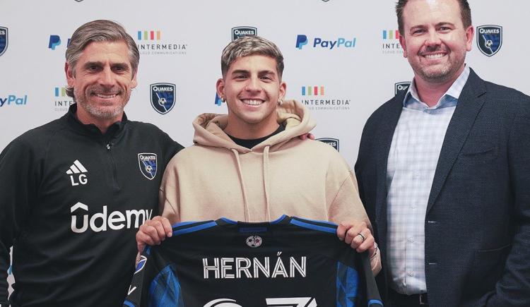 Imagen de Hernán López Muñoz fue presentado en su nuevo club