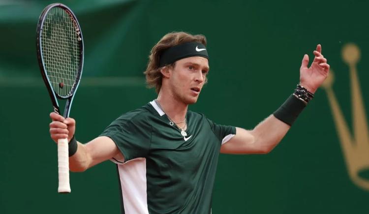 Imagen de Andrey Rublev, la guerra y Wimbledon: "Tomó una decisión discriminatoria"