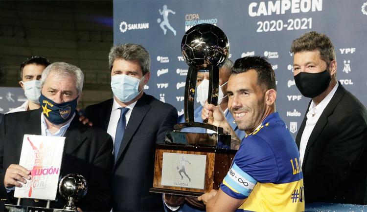 Imagen de "ESTAMOS DE PIE OTRA VEZ"