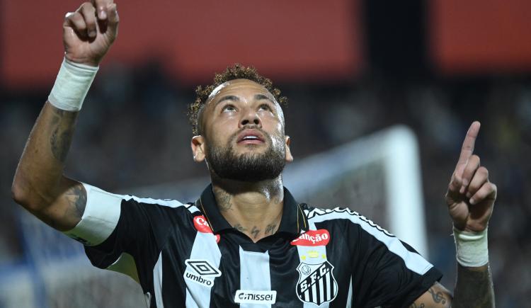 Imagen de La increíble noche de Neymar: Del golazo a un fallo imposible que pudo sentenciar la historia