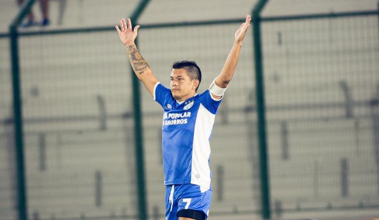 Imagen de Pulga veraniega: el golazo de Luis Rodríguez desde la mitad de la cancha