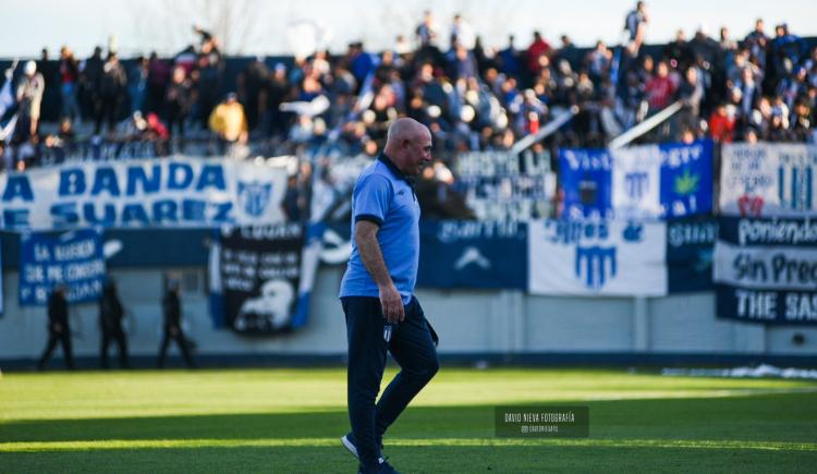 Imagen de Llop no es más técnico en Tristán Suárez