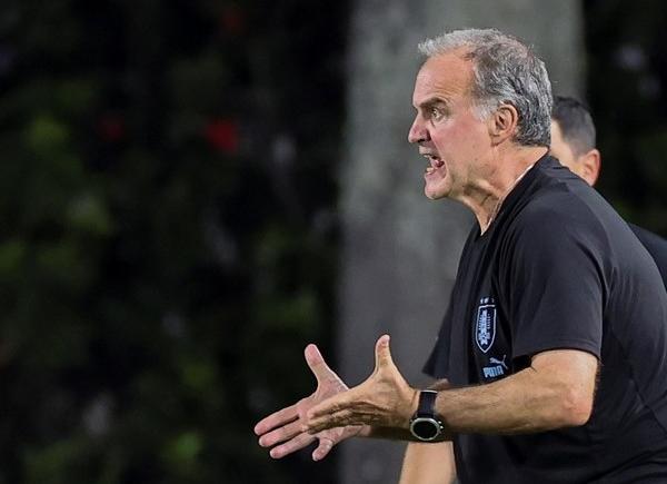 Imagen de Doctor Jekyll y Mr. Hyde, versión charrúa: la metamorfosis de Bielsa