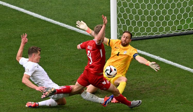 Imagen de Eslovenia y Dinamarca protagonizaron el primer empate de la Eurocopa