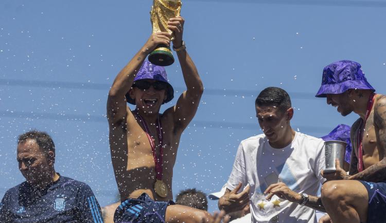 Imagen de Thiago Almada fue reconocido en el Parlamento de Georgia por su histórico logro en Qatar 2022