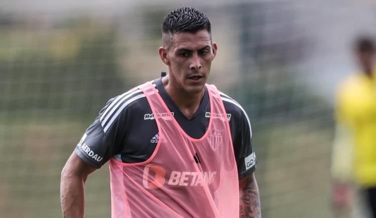 Imagen de Cristian Pavón cambió de equipo y jugará la Conmebol Libertadores