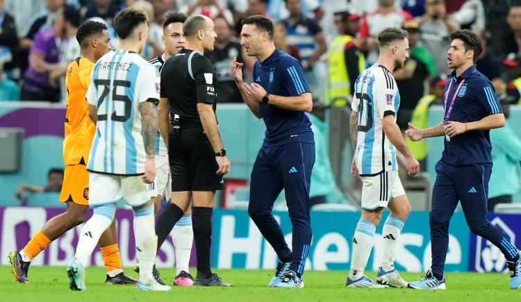 Imagen de El polémico árbitro de Argentina y Países Bajos dejará de dirigir