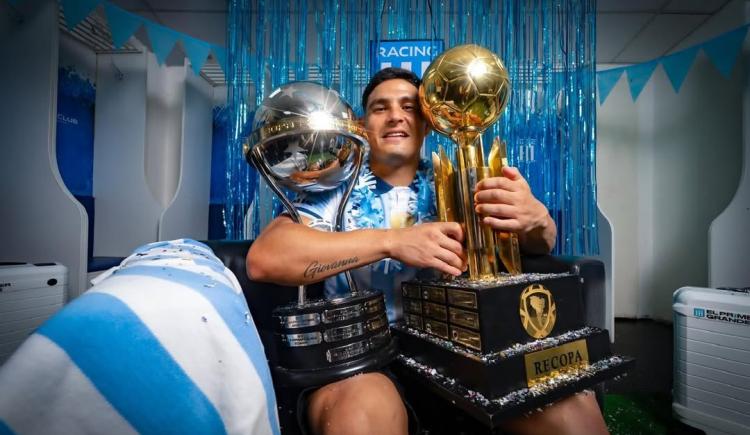 Imagen de Maxi Salas se despidió de Racing y liquidó a Milito: "Decidí irme por dignidad"