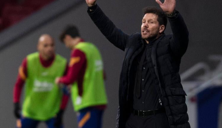 Imagen de EL ATLÉTICO DE SIMEONE VENCIÓ AL BARÇA DE MESSI Y ES LÍDER