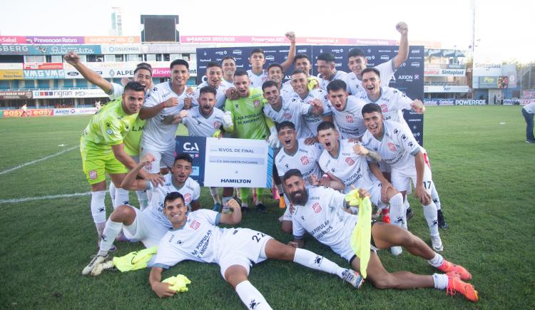 Imagen de San Martín de Tucumán fue más certero en los penales y eliminó a Colón