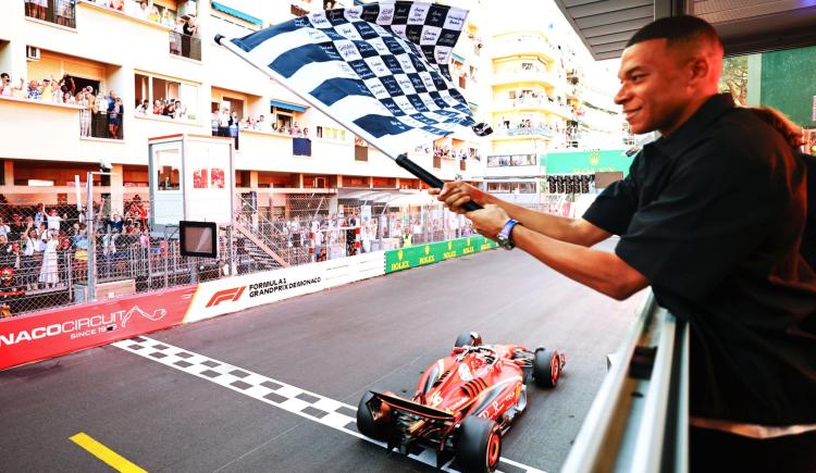 Imagen de Profeta en su tierra por primera vez: Leclerc ganó el Gran Premio de Mónaco
