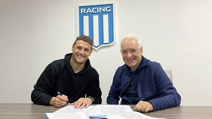 Imagen de Iván Pillud firmó la renovación de su contrato con Racing