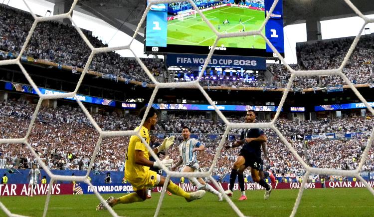 Imagen de Con Messi en lo más alto del Top 20: la mayor suma de edad entre un goleador y un arquero en la historia de los Mundiales