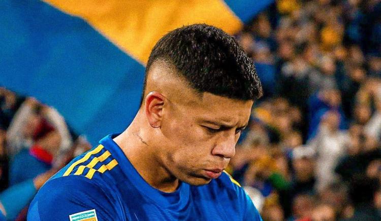 Imagen de Solos en la madrugada: ¿Boca vuelve a la Argentina sin Rojo en el avión?