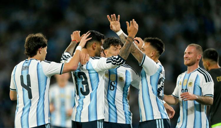 Imagen de Scaloneta 4.0: Argentina goleó a Bolivia en el inicio de la era post Messi