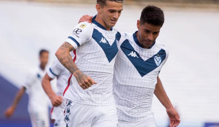 Imagen de VÉLEZ SE RECUPERÓ FRENTE A TALLERES Y ES LÍDER DE LA ZONA B