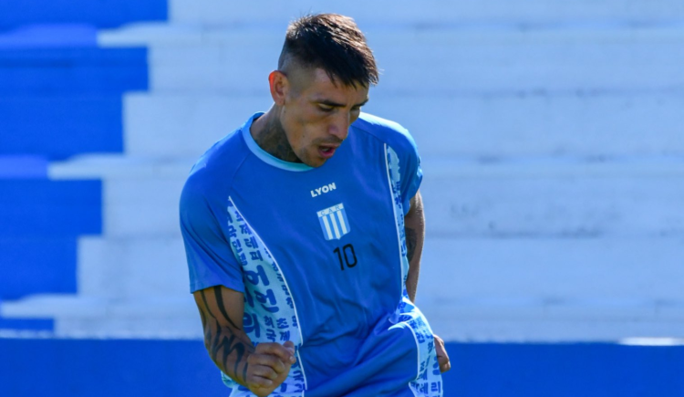 Imagen de Escándalo en Nueva Italia: el presidente de Racing de Córdoba echó al DT por sacar a Ricardo Centurión