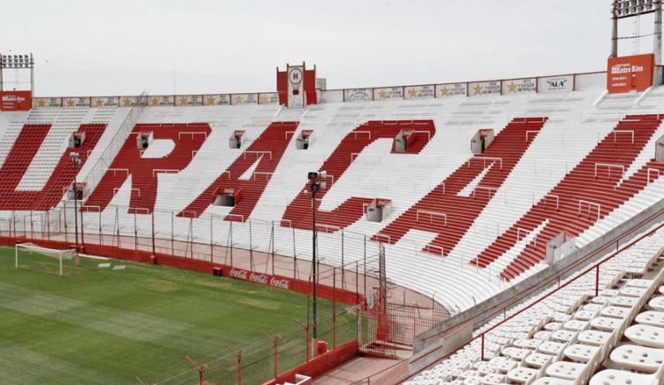 Imagen de HURACÁN Y SARMIENTO SE ENFRENTAN EN PARQUE DE LOS PATRICIOS