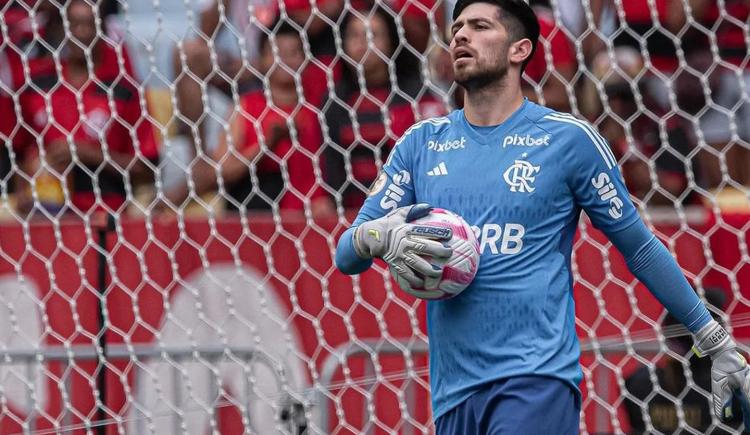 Imagen de El impresionante récord que acumula Agustín Rossi en Flamengo