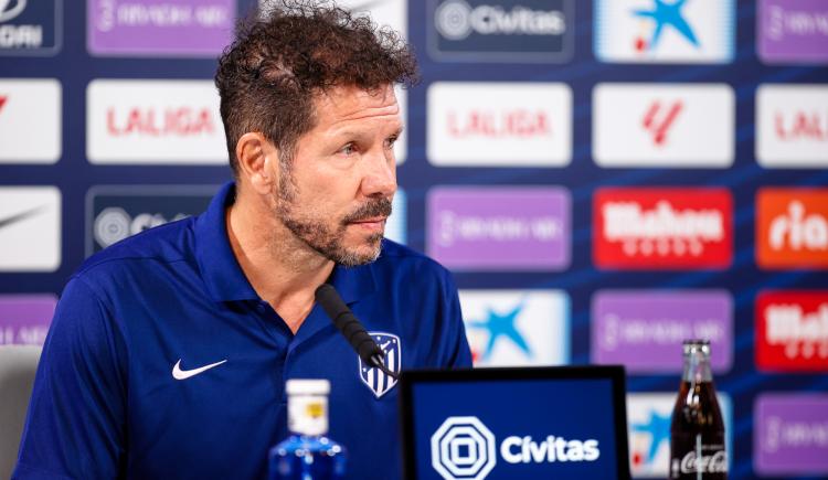 Imagen de Diego Simeone criticó a Rubiales: "Es un comportamiento incorrecto del presidente de una Federación"