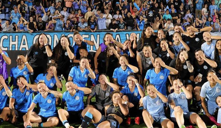 Imagen de Belgrano venció a Racing y se consagró campeón del Fútbol Femenino