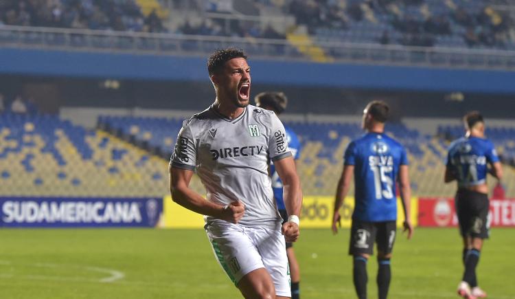 Imagen de Racing de Montevideo ganó de visitante y quedó a un paso de enfrentarse a la Academia