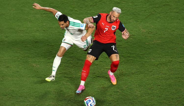 Imagen de Austria y Argelia empataron 3-3 en un partidazo y pasaron de la mano a 16avos de final