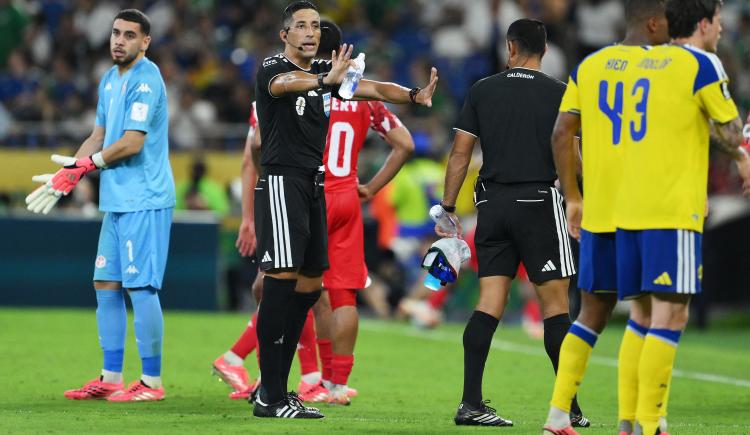 Imagen de Suecia goleó 5-1 a Túnez en el debut de Yael Falcón Pérez en el Mundial