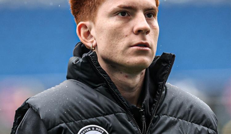 Imagen de Una nueva crítica del DT de Brighton a Valentín Barco
