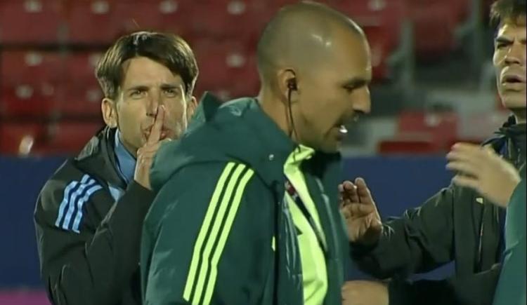 Imagen de “Nos sacaron del partido”: el técnico de México criticó a Argentina y el gesto de Placente