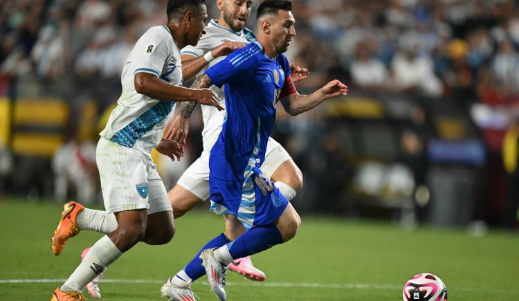 Imagen de El juvenil de Argentina que deslumbró a Messi: "Hay que aprovecharlo"