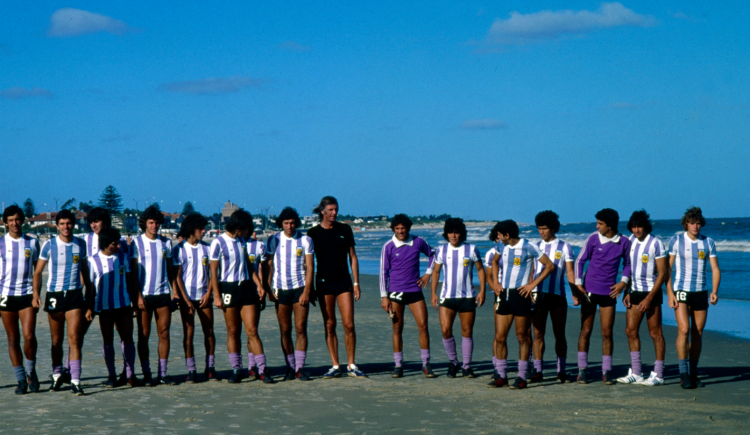 Imagen de Los campeones mundiales del juvenil 79, eternizados en un libro