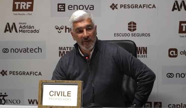 Imagen de Omar De Felippe: "Estoy caliente porque no sumamos de a tres"
