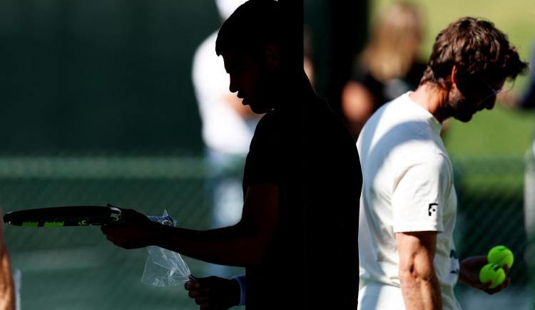 Imagen de Carlos Alcaraz fue una sombra y le dijo adiós al sueño del tricampeonato en Indian Wells
