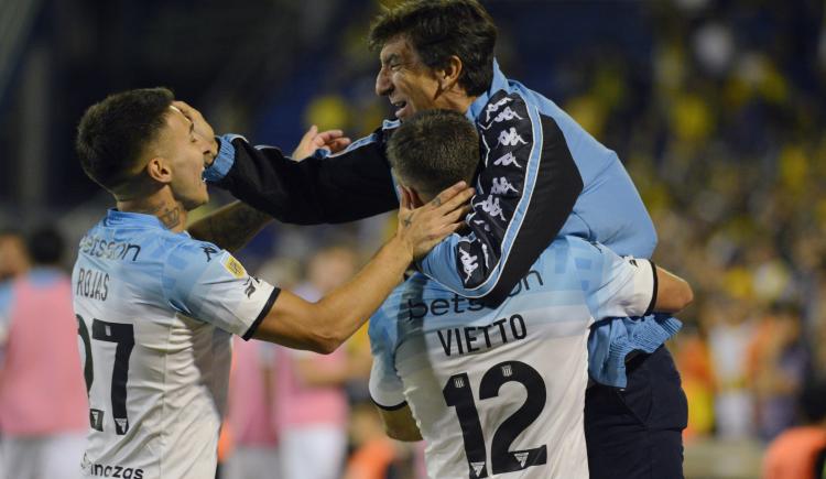 Imagen de Racing aprovechó el envión de la Sudamericana y logró un triunfo Gigante en Rosario