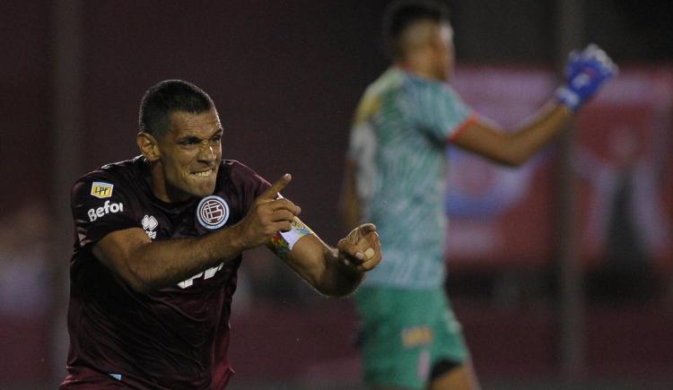 Imagen de MIRÁ EL RESUMEN DE LANÚS 2-0 BARRACAS CENTRAL