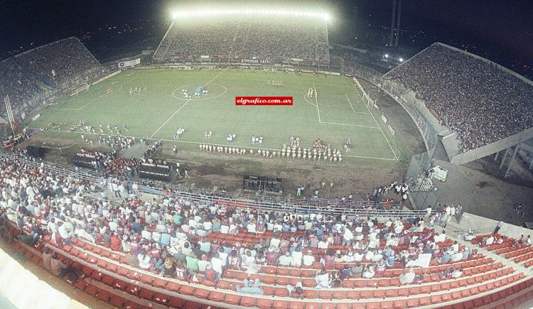 Imagen de 1993. UN SUEÑO DE CEMENTO Y CORAZÓN