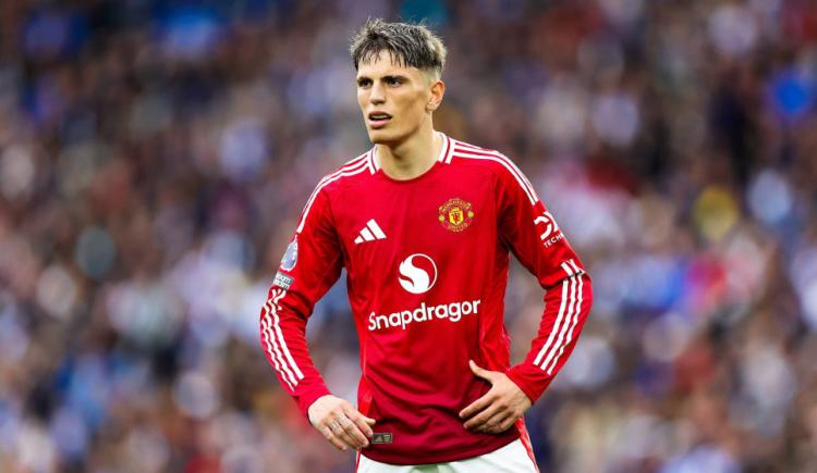 Imagen de Con media hora de Garnacho, Manchester United empató ante Everton